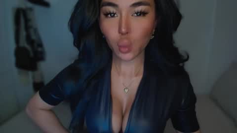 Snapshot of transnextdoor_ chatting on February 17, 6:31 am ALMIGHTY GODDESS VALENTINA online show from February 17, 6:31 am