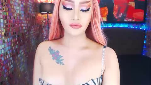 Snapshot of transplayfullolivia chatting on February 7, 9:15 pm KYLIE BELLA  TS online show from February 7, 9:15 pm