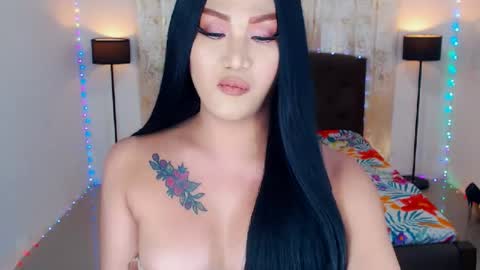 KYLIE BELLA  TS online show from June 23, 12:51 am