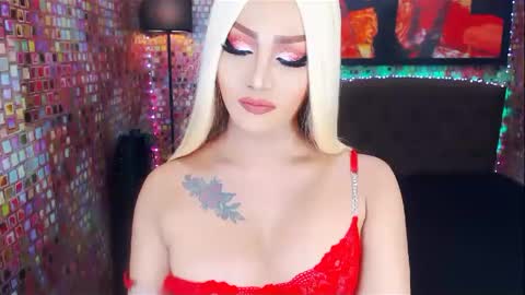 Snapshot of transplayfullolivia chatting on February 12, 2:14 am KYLIE BELLA  TS online show from February 12, 2:14 am