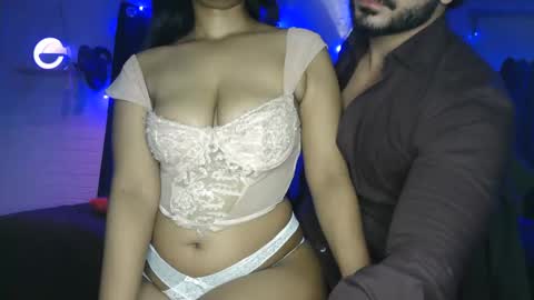 travisandnina online show from January 16, 3:32 pm