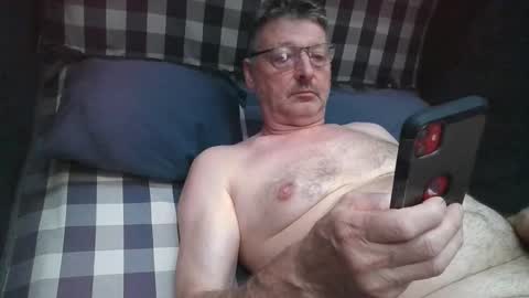 Snapshot of trebgeis1 chatting on September 8, 3:55 pm trebgeis1 online show from September 8, 3:55 pm