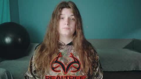 TreeJeanne online show from August 3, 1:39 pm
