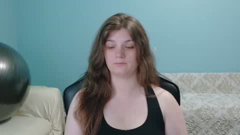 TreeJeanne online show from June 15, 7:06 pm