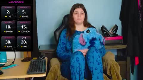 TreeJeanne online show from November 30, 5:14 am