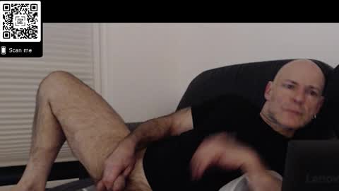 Snapshot of treimann chatting on October 31, 10:10 pm Thorcci online show from October 31, 10:10 pm