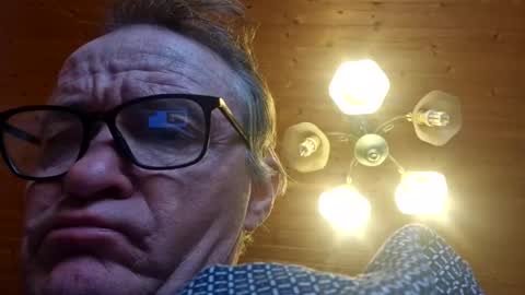 trekkertje12345 online show from March 27, 8:09 am