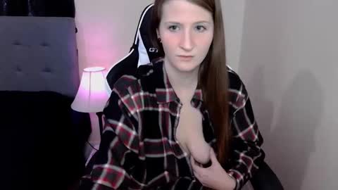 tressabelle online show from November 25, 2:38 pm