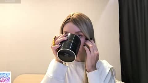 Alice online show from November 2, 6:30 pm