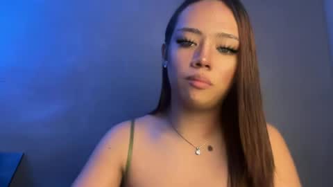 trexie_fucks15 online show from July 2, 6:35 pm
