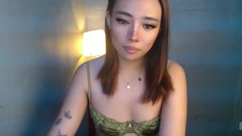 trexie_fucks15 online show from April 27, 9:51 am