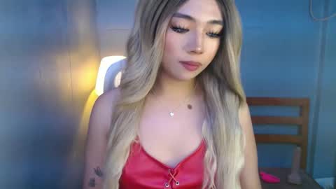 trexie_fucks15 online show from December 21, 3:40 pm