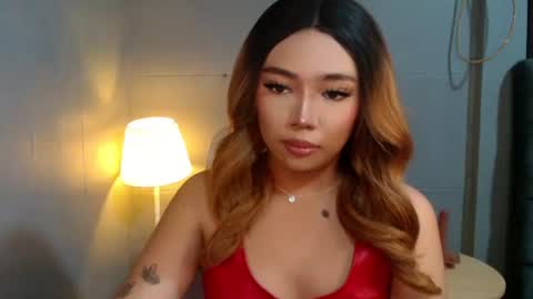 trexie_fucks15 online show from November 23, 7:01 pm