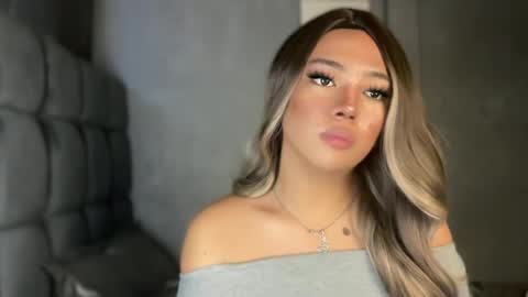 trexie_fucks15 online show from July 14, 1:09 am