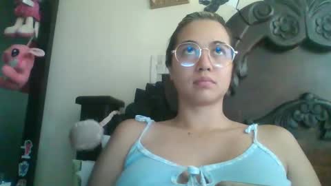 triana_bell online show from March 2, 3:27 pm