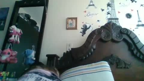 triana_bell online show from October 11, 1:49 pm