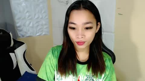 tricia_slut online show from July 23, 4:54 am