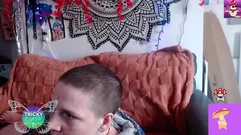 Snapshot of tricky_nymph chatting on October 8, 7:53 pm Cassie online show from October 8, 7:53 pm