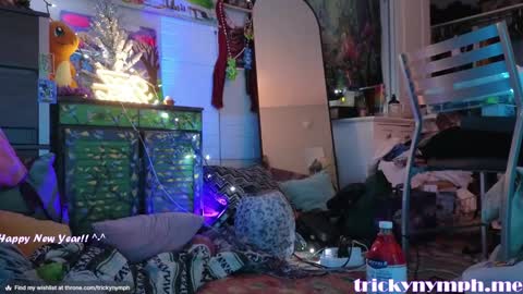 Snapshot of tricky_nymph chatting on January 1, 8:02 am Cassie online show from January 1, 8:02 am