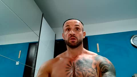 tridentmuscles online show from September 25, 10:50 pm