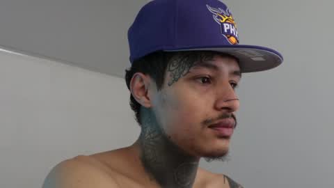 - trieone online show from December 3, 1:27 pm