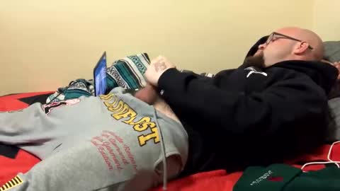 triller402 online show from December 14, 8:20 am