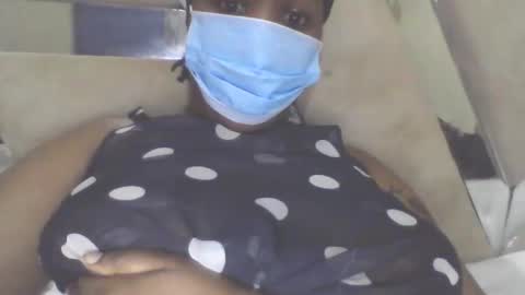 trinahluicy online show from April 10, 10:25 pm