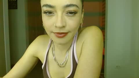 Snapshot of trinity_prestige chatting on February 10, 10:09 am TRINITY online show from February 10, 10:09 am