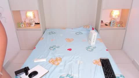 TRISHA online show from November 28, 4:42 am