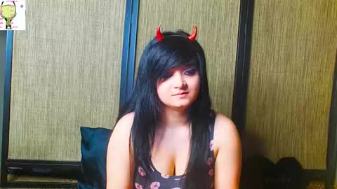 trixiedoescamcam online show from February 11, 1:53 am