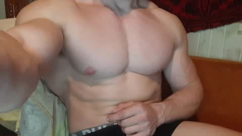 Troncq online show from February 3, 3:06 pm