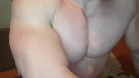 Troncq online show from January 30, 6:43 pm