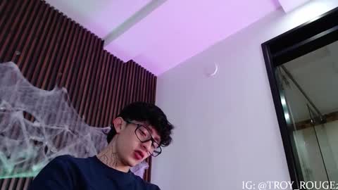 Troy online show from October 17, 7:29 pm