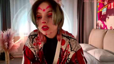 Emma online show from May 6, 12:22 pm
