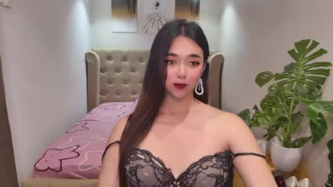 ts_yoshi_ online show from July 9, 11:31 pm