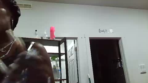 Snapshot of tsamberwhite007 chatting on October 21, 12:49 am Amber White online show from October 21, 12:49 am