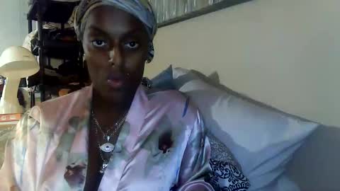 Amber White online show from November 5, 9:55 am