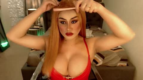 SEDUCTIVEmistresCUMS online show from October 30, 12:33 am