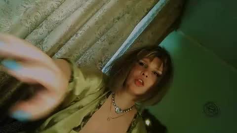 Annika online show from June 24, 11:39 am