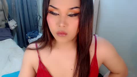 jayvie online show from May 1, 11:15 am