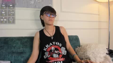 Snapshot of tsuki_maru chatting on October 18, 10:58 pm Maru online show from October 18, 10:58 pm