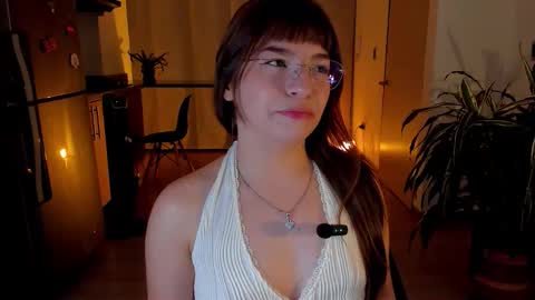 Snapshot of tsukys_spell chatting on September 29, 11:15 pm Tsuky online show from September 29, 11:15 pm