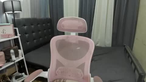 tsuncutmargauxx online show from June 25, 6:35 pm