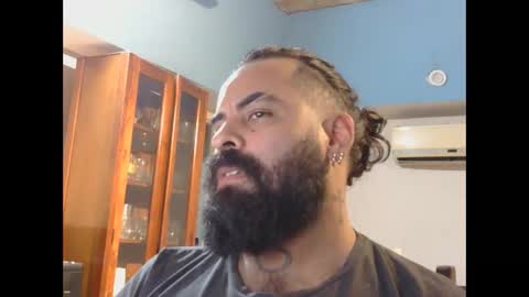 tuaguustin21 online show from March 28, 12:17 pm