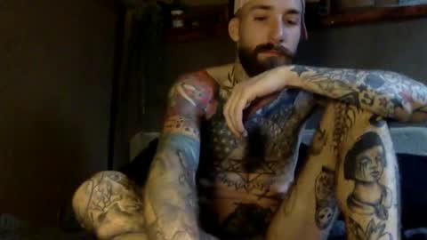 Snapshot of tuhands chatting on December 15, 2:16 pm Tuhands online show from December 15, 2:16 pm