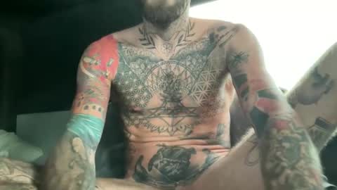 Snapshot of tuhands chatting on October 12, 1:37 pm Tuhands online show from October 12, 1:37 pm