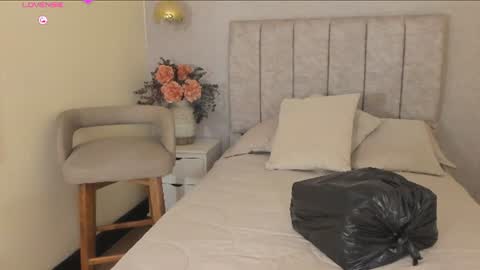 tutu_milf online show from July 17, 7:16 pm