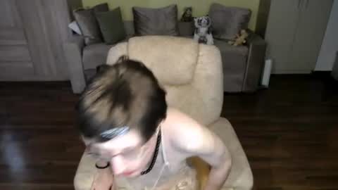 Clementine online show from June 20, 9:26 am