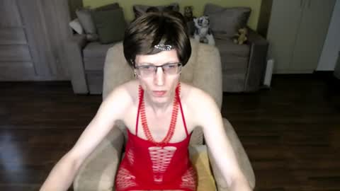 Clementine online show from June 26, 8:53 am