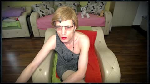 Clementine online show from March 11, 8:08 am